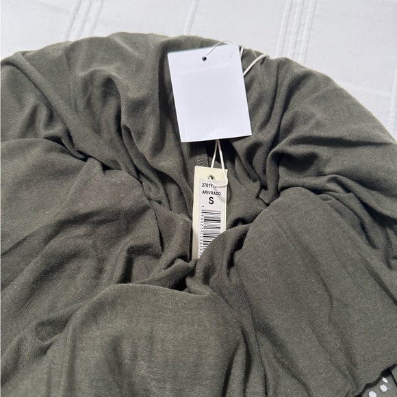 Midi skirt small Nordstrom Rack. Army/Ivory Random Dot. NWT - Picture 7 of 10